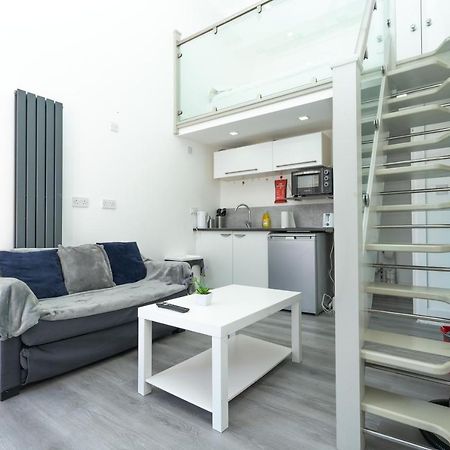 Modern & Stylish Studio In Reading Centre公寓 外观 照片
